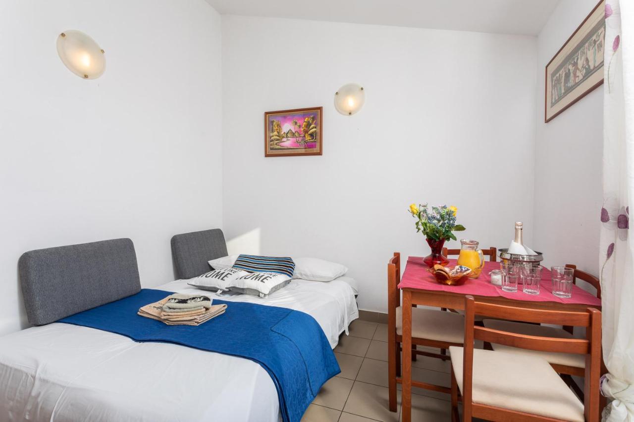 Villa Borzic Omis Bagian luar foto