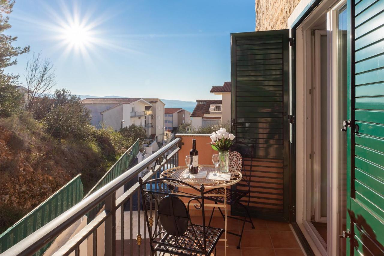 Villa Borzic Omis Bagian luar foto