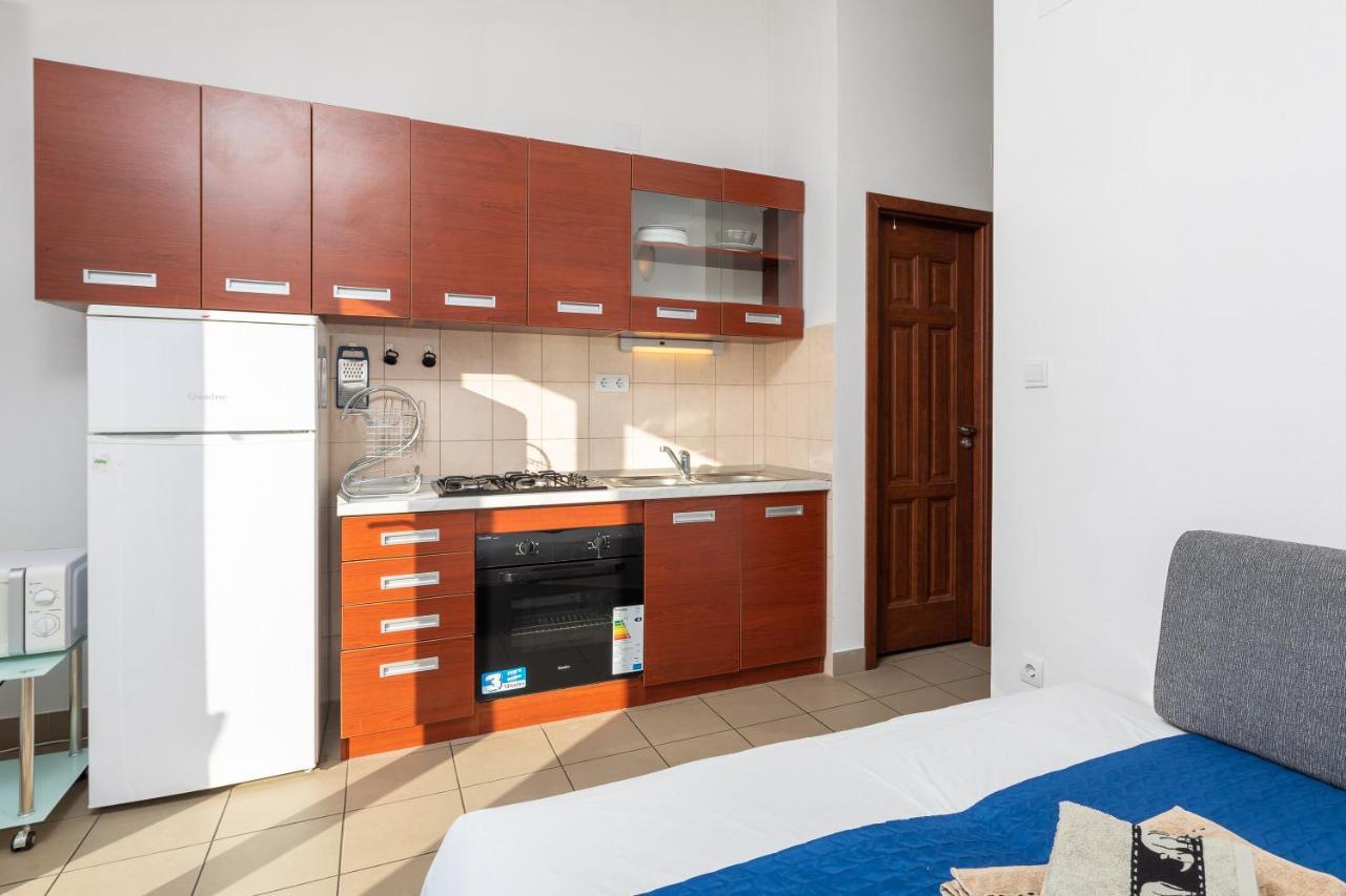 Villa Borzic Omis Bagian luar foto